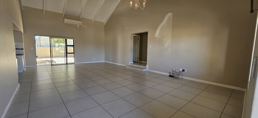 To Let 3 Bedroom Property for Rent in Berg En Dal Western Cape
